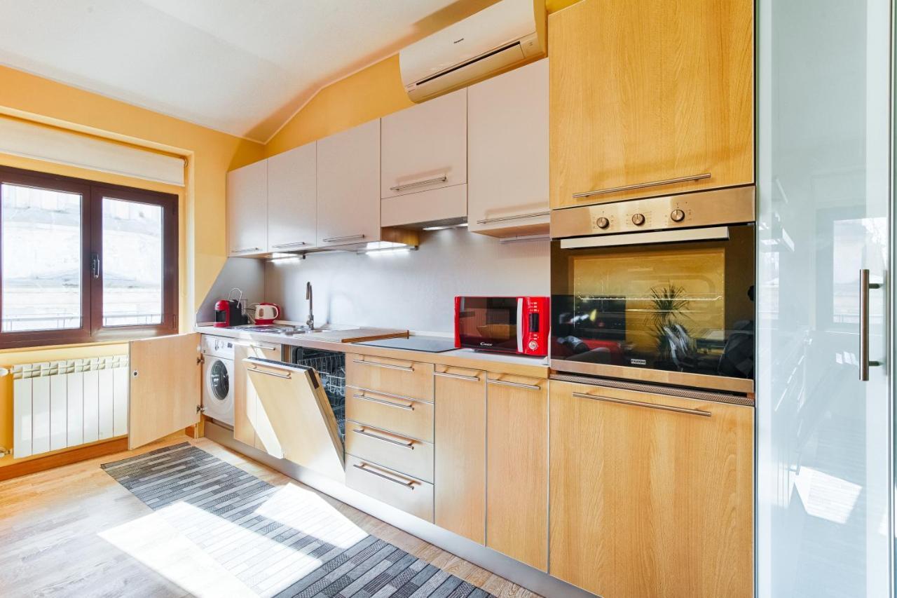 Frida Apartment Nuovo Luminoso Con Vista Aperta Trieste Extérieur photo