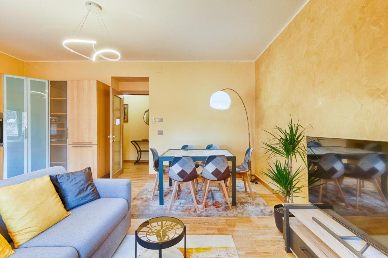 Frida Apartment Nuovo Luminoso Con Vista Aperta Trieste Extérieur photo