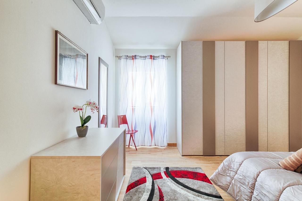 Frida Apartment Nuovo Luminoso Con Vista Aperta Trieste Extérieur photo