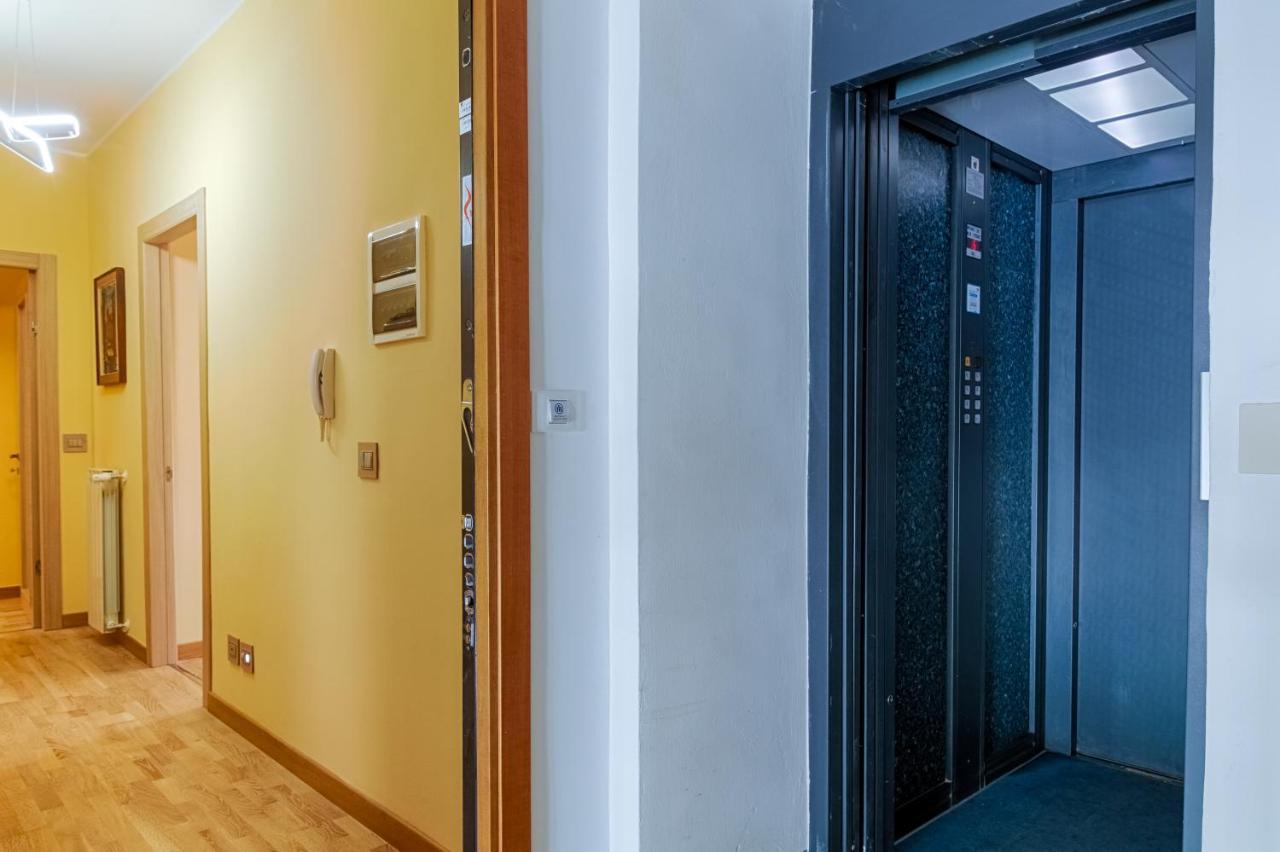 Frida Apartment Nuovo Luminoso Con Vista Aperta Trieste Extérieur photo
